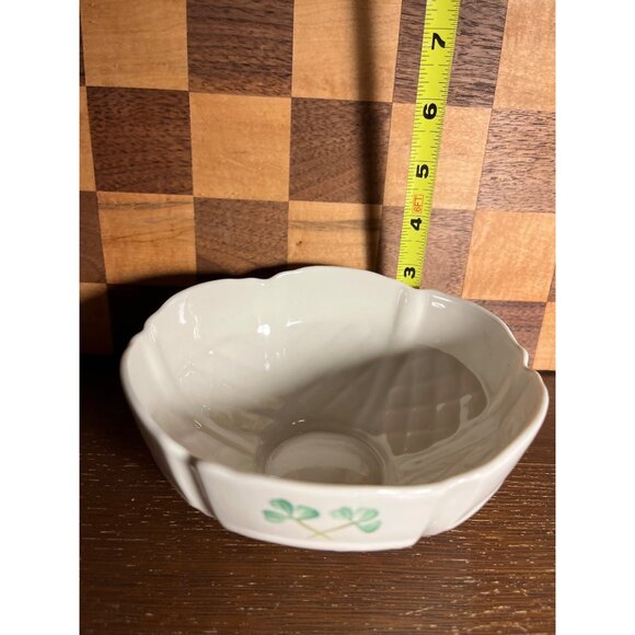 Irish Belleek Bowl with Shamrocks - Picture 4 of 5